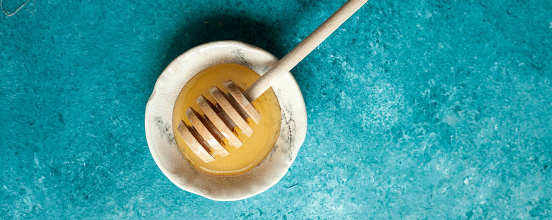 How Long Does Manuka Honey Last? — featured image for the New Zealand Honey Co. Manuka honey blog