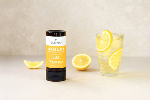 Honey for Throat Pain: Does It Work? — featured image for the New Zealand Honey Co. Manuka honey blog