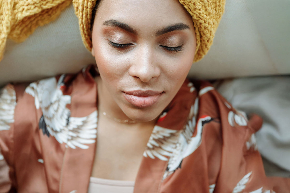 Age Naturally With Manuka Honey for Face Wrinkles — featured image for the New Zealand Honey Co. Manuka honey blog