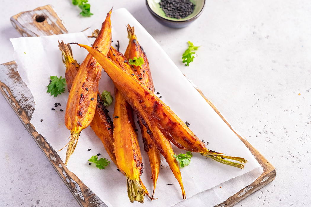 Baked Honey Carrots: A Delicious Manuka Honey Side Dish — featured image for the New Zealand Honey Co. Manuka honey blog